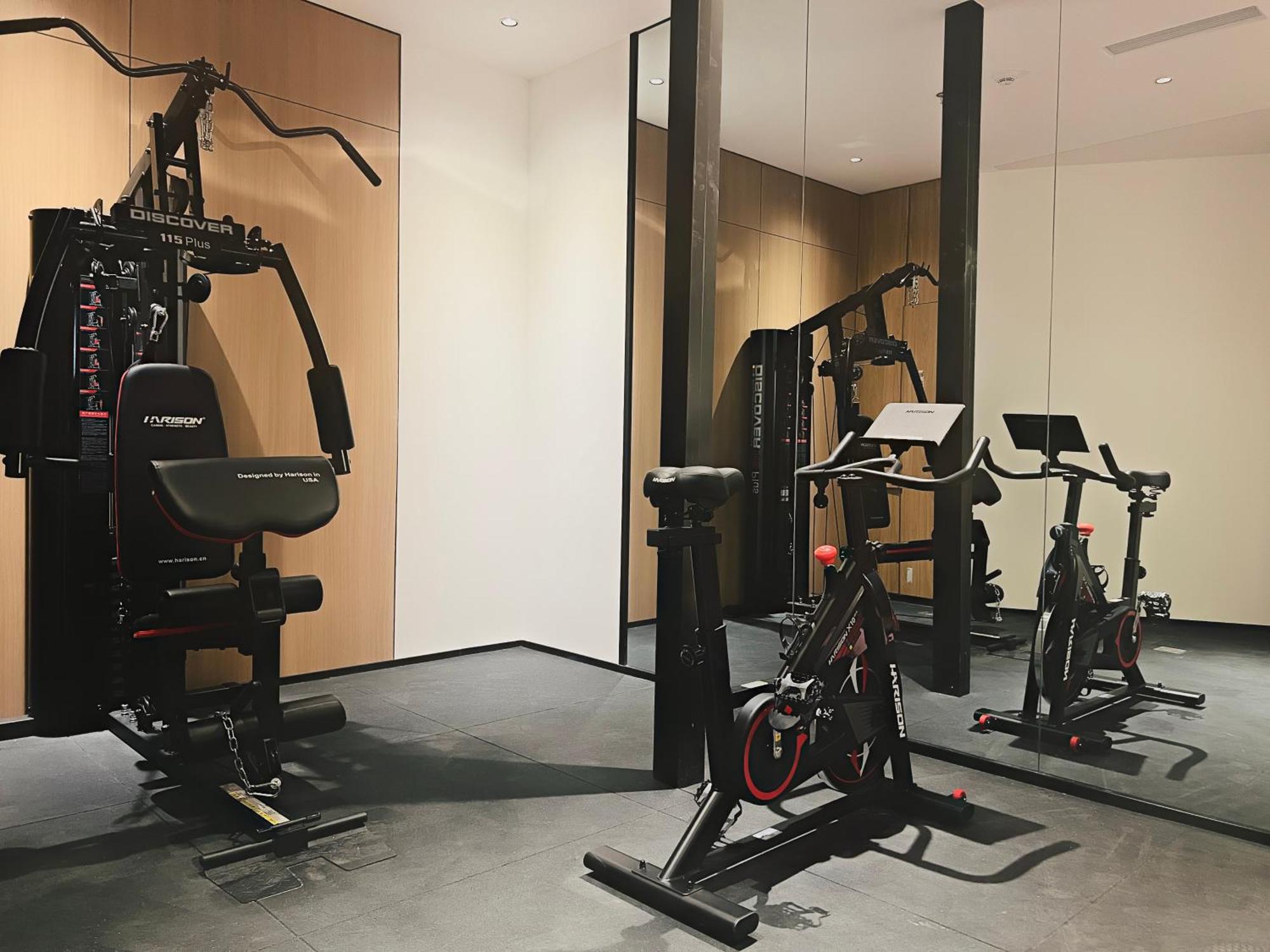 Dayin Garden Hotel -Near People'S Square & Nanjing Road-Large Social Area -Bar -Cafe -Gym -Free Laundry Luggage Storage -24H Front Desk-English Service Shanghaj Zewnętrze zdjęcie