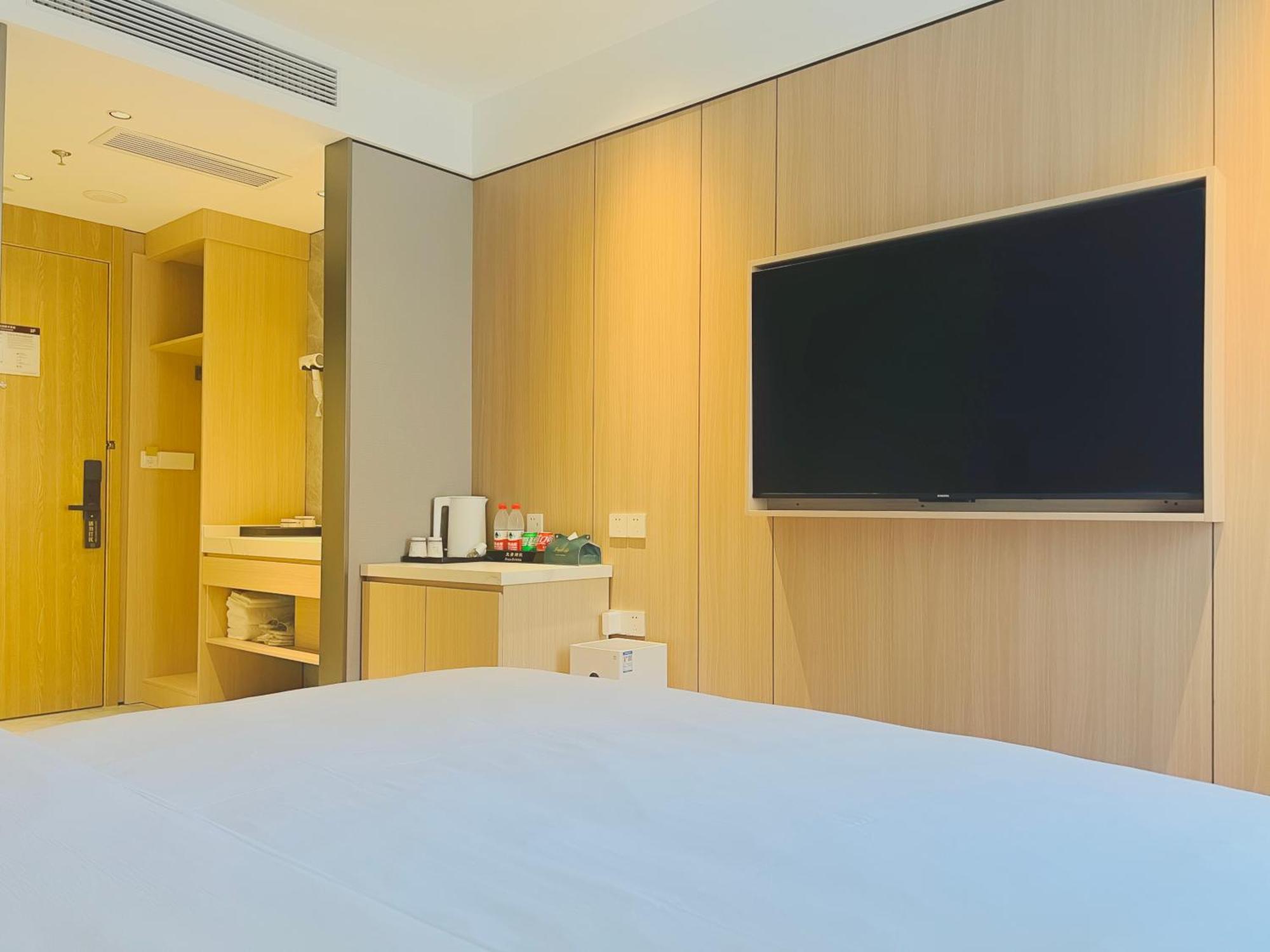 Dayin Garden Hotel -Near People'S Square & Nanjing Road-Large Social Area -Bar -Cafe -Gym -Free Laundry Luggage Storage -24H Front Desk-English Service Shanghaj Zewnętrze zdjęcie