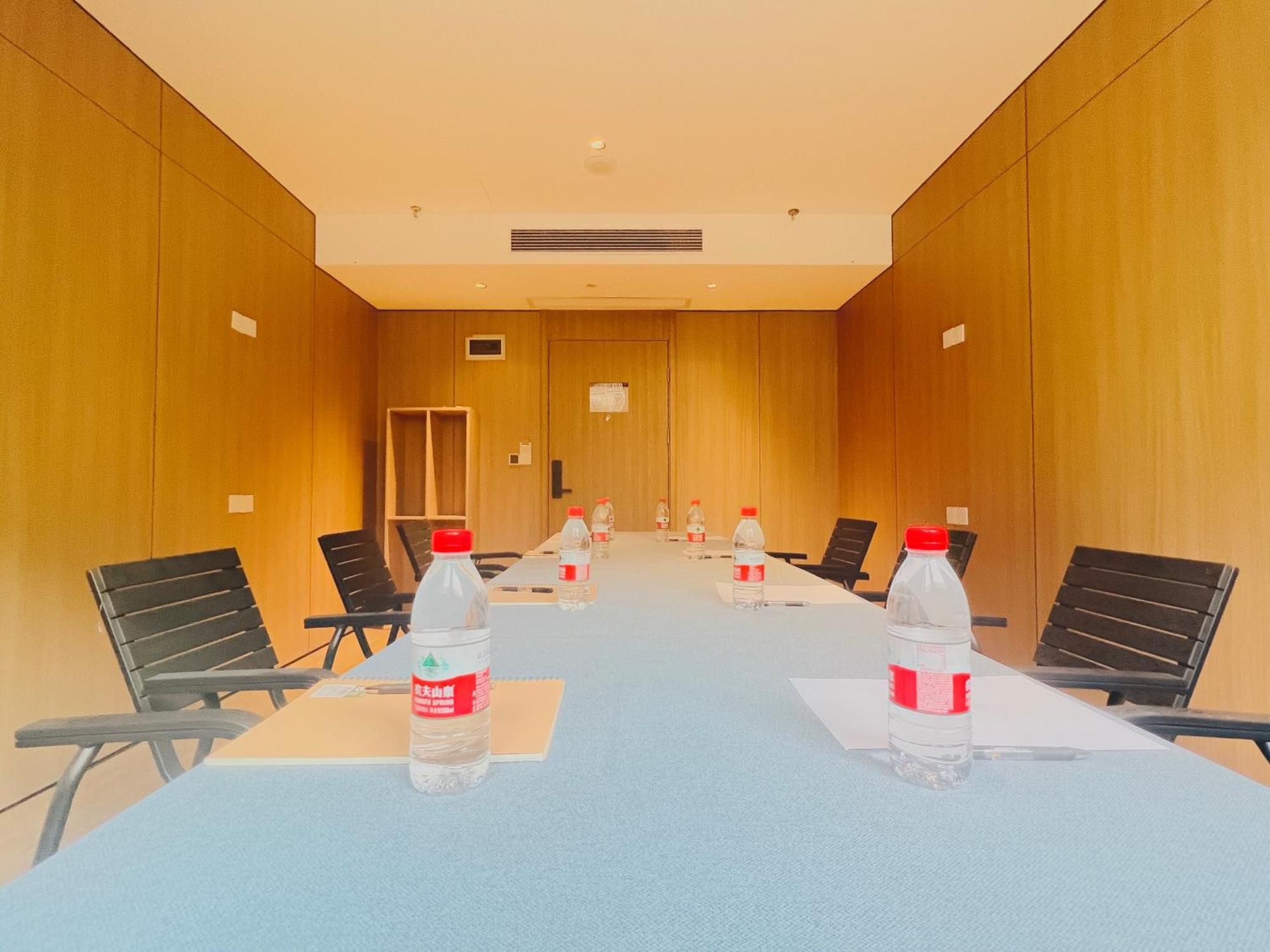 Dayin Garden Hotel -Near People'S Square & Nanjing Road-Large Social Area -Bar -Cafe -Gym -Free Laundry Luggage Storage -24H Front Desk-English Service Shanghaj Zewnętrze zdjęcie