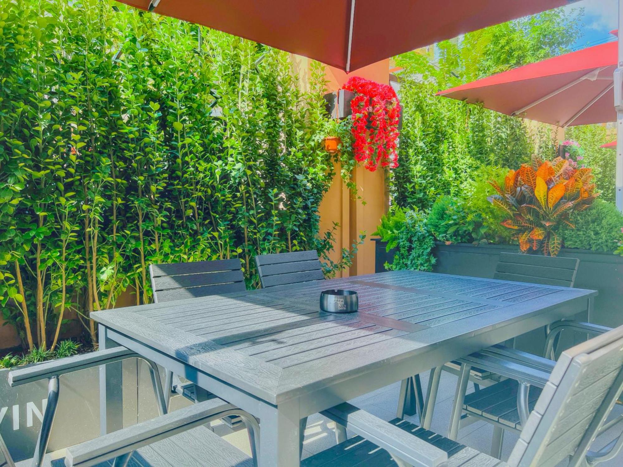 Dayin Garden Hotel -Near People'S Square & Nanjing Road-Large Social Area -Bar -Cafe -Gym -Free Laundry Luggage Storage -24H Front Desk-English Service Shanghaj Zewnętrze zdjęcie