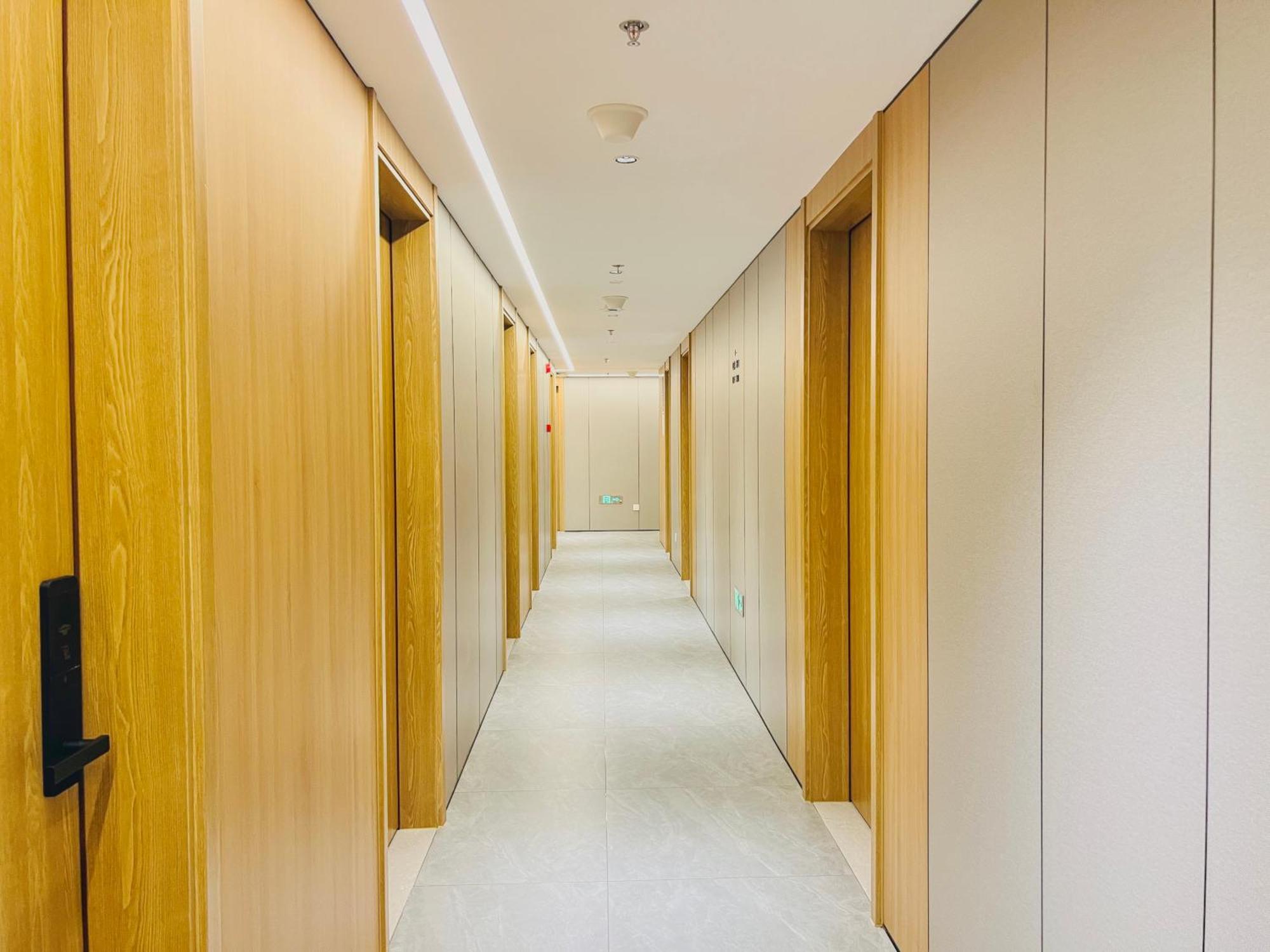 Dayin Garden Hotel -Near People'S Square & Nanjing Road-Large Social Area -Bar -Cafe -Gym -Free Laundry Luggage Storage -24H Front Desk-English Service Shanghaj Zewnętrze zdjęcie